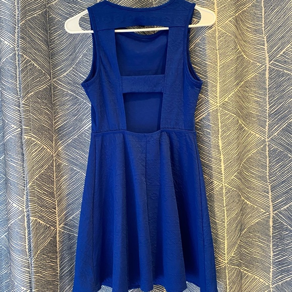 Royal Blue Sleeveless Dress - Picture 5 of 6